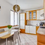 Apartma Kapitanovse