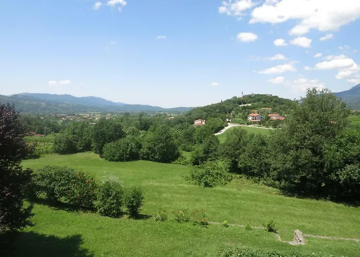 Apartma Kapitanovse * Ajdovscina